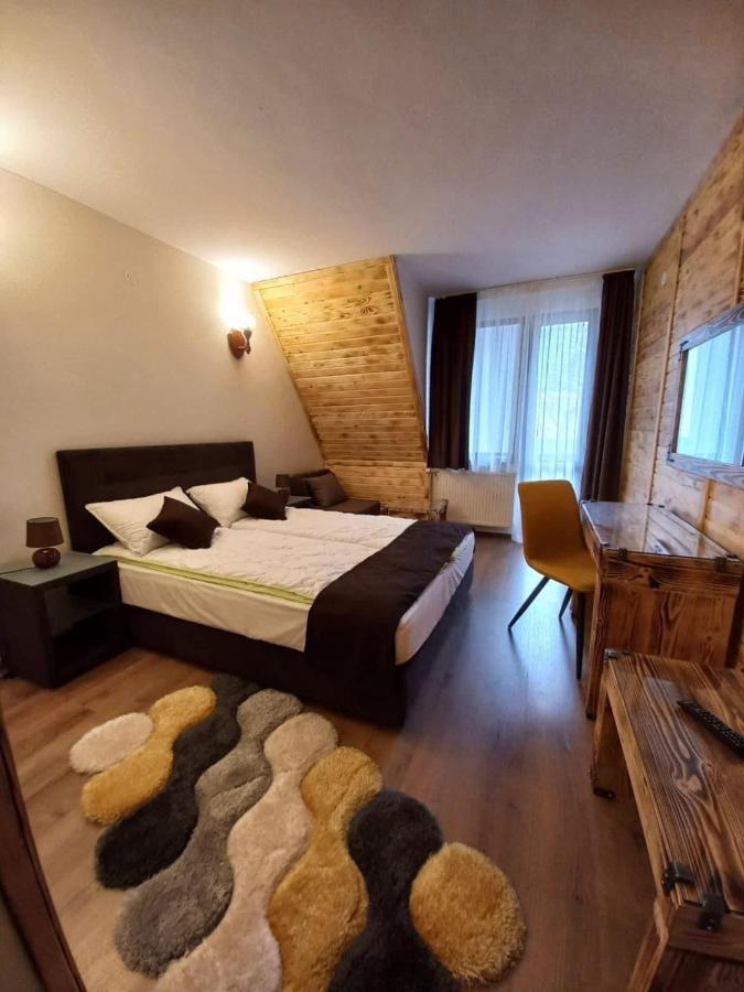 Nicole Hotel & Restaurant Σάμοκοβ Εξωτερικό φωτογραφία