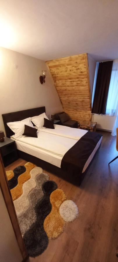 Nicole Hotel & Restaurant Σάμοκοβ Εξωτερικό φωτογραφία