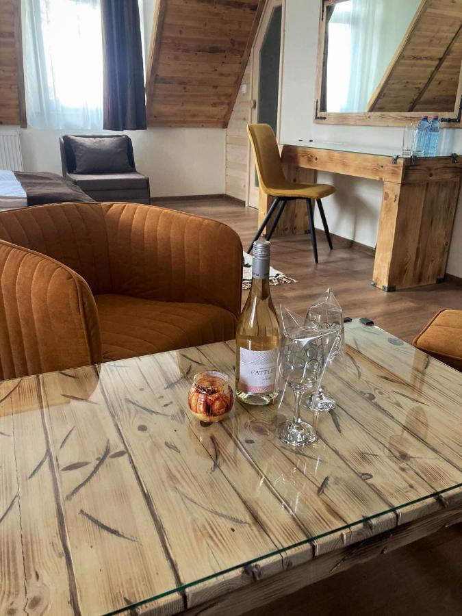 Nicole Hotel & Restaurant Σάμοκοβ Εξωτερικό φωτογραφία
